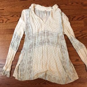 Pretty Free People top